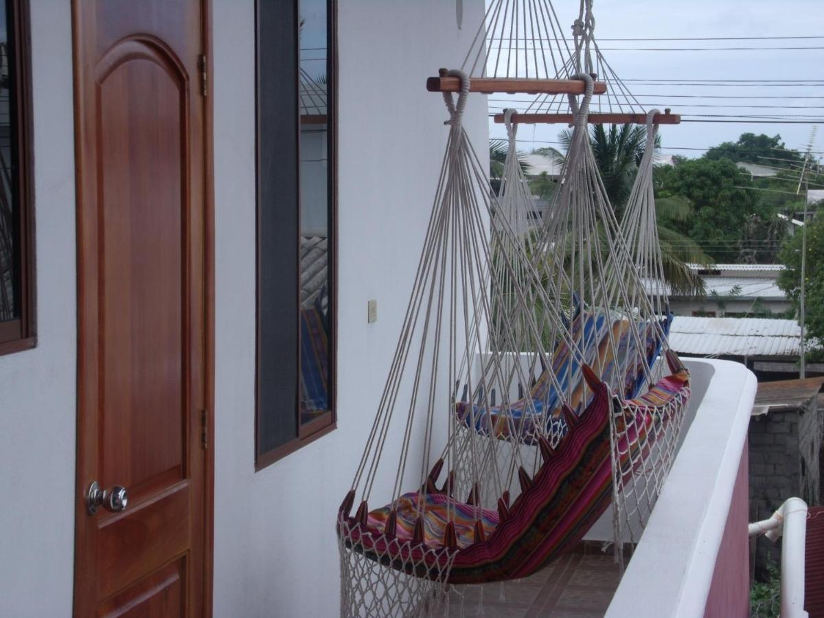 Galapagos Best Hostel Puerto Ayora  Dış mekan fotoğraf